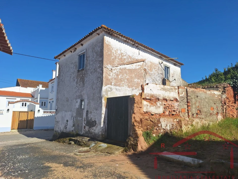 Moradia T3 para Venda em Peral Foto 27