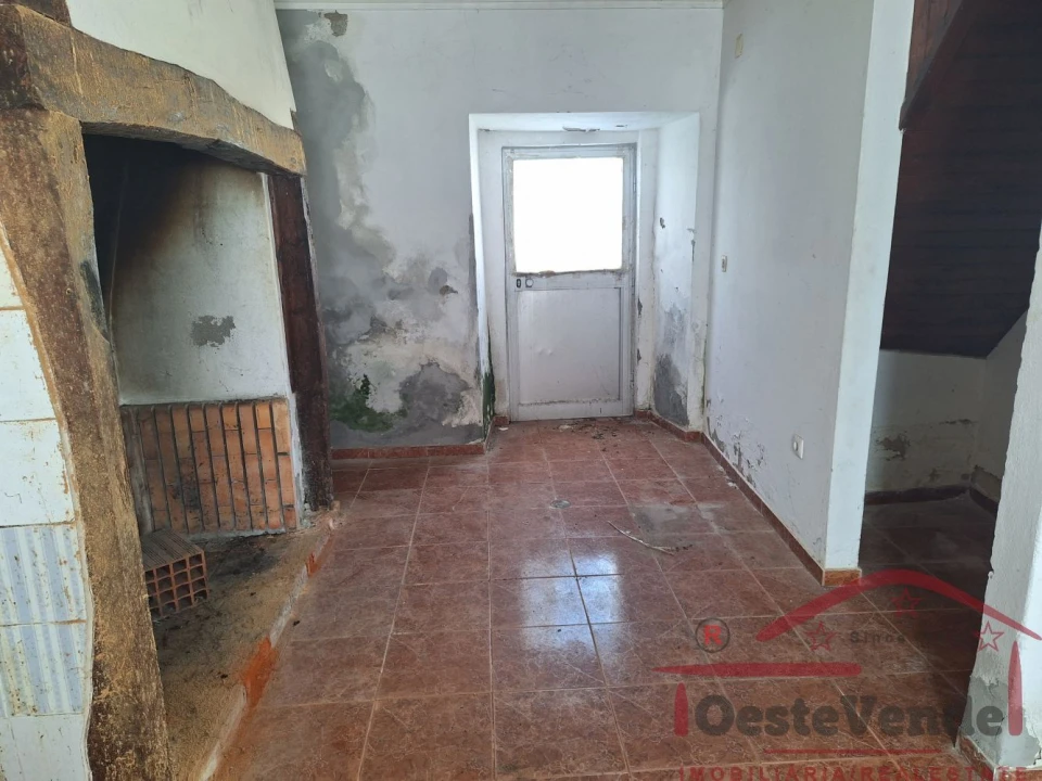 Moradia T3 para Venda em Peral Foto 6