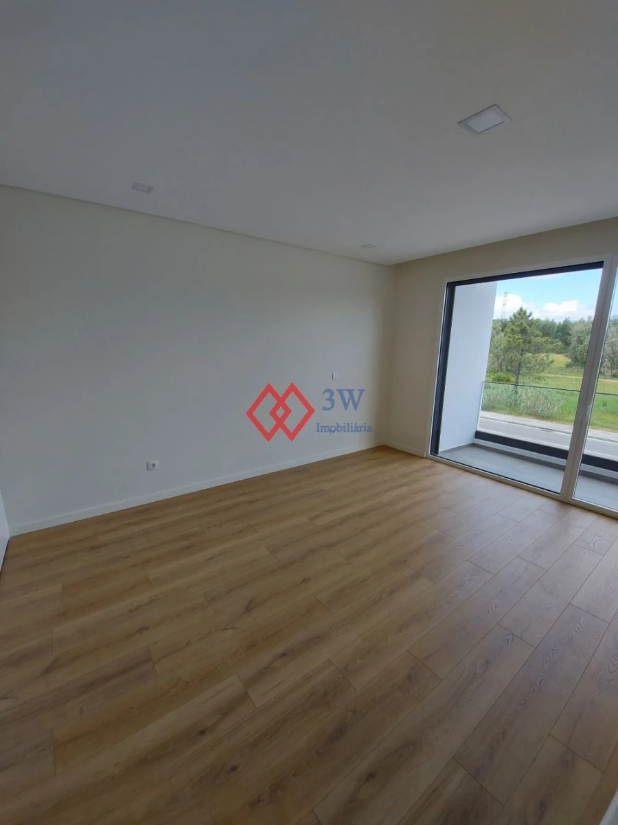 Moradia T4 para Venda em Nossa Sra de Fatima Foto 14