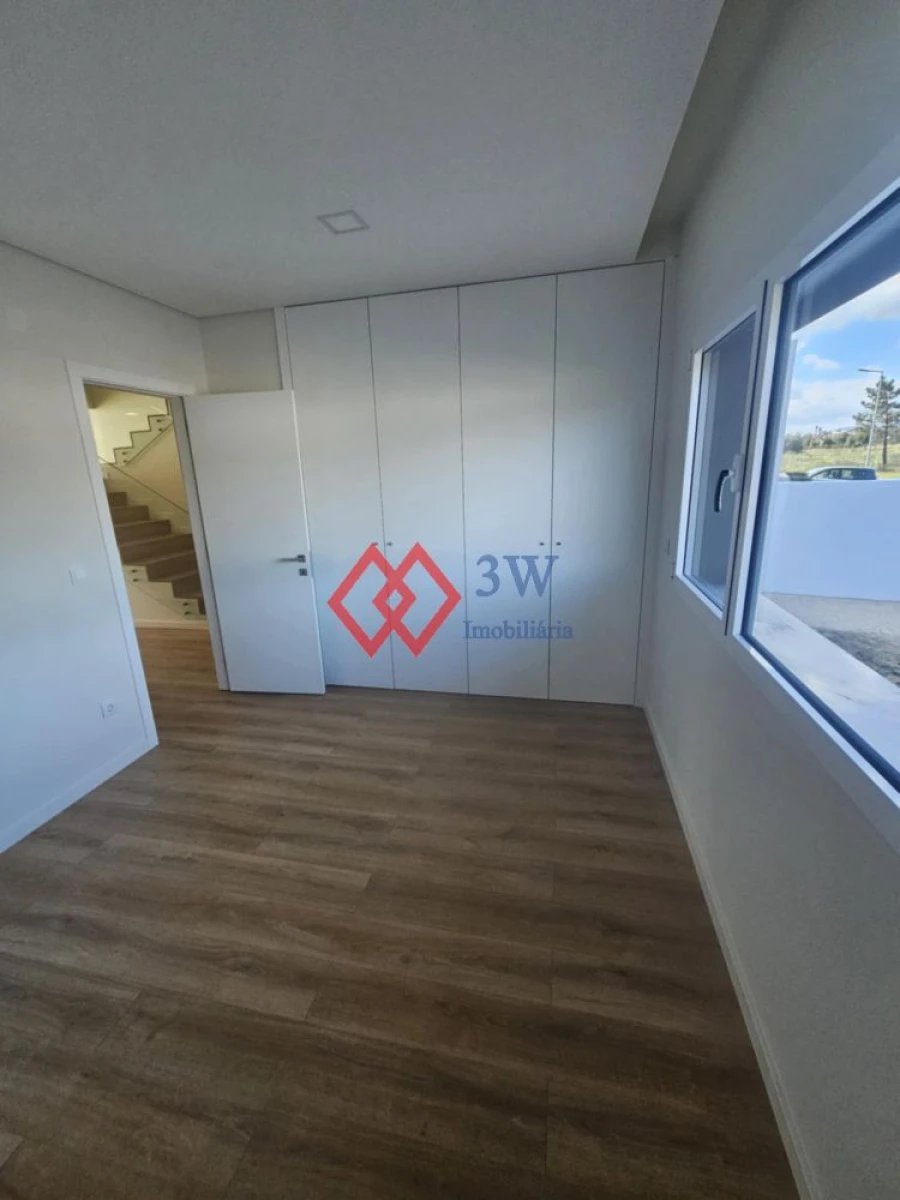 Moradia T4 para Venda em Nossa Sra de Fatima Foto 7