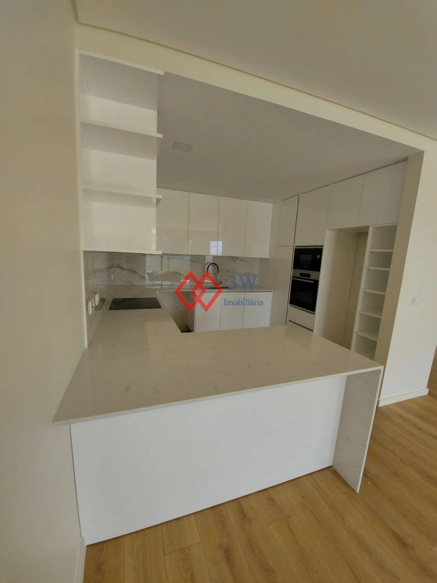 Moradia T4 para Venda em Nossa Sra de Fatima Foto 1