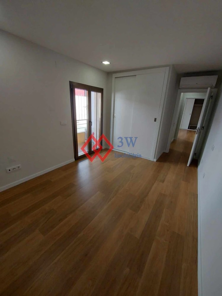 Apartamento T3 para Venda em São João Baptista e Santa Maria dos Olivais Foto 13