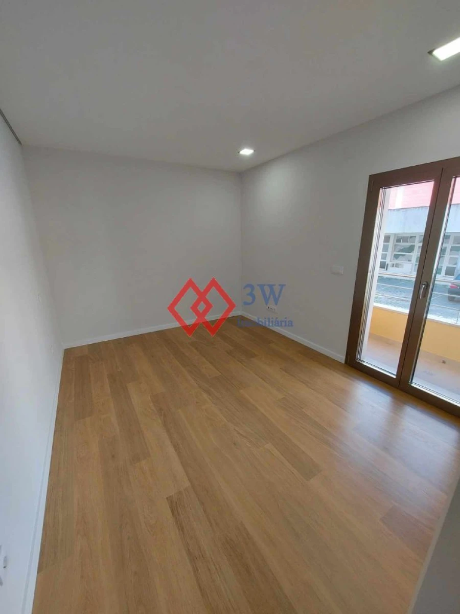 Apartamento T3 para Venda em São João Baptista e Santa Maria dos Olivais Foto 12