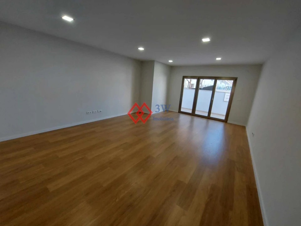 Apartamento T3 para Venda em São João Baptista e Santa Maria dos Olivais Foto 5