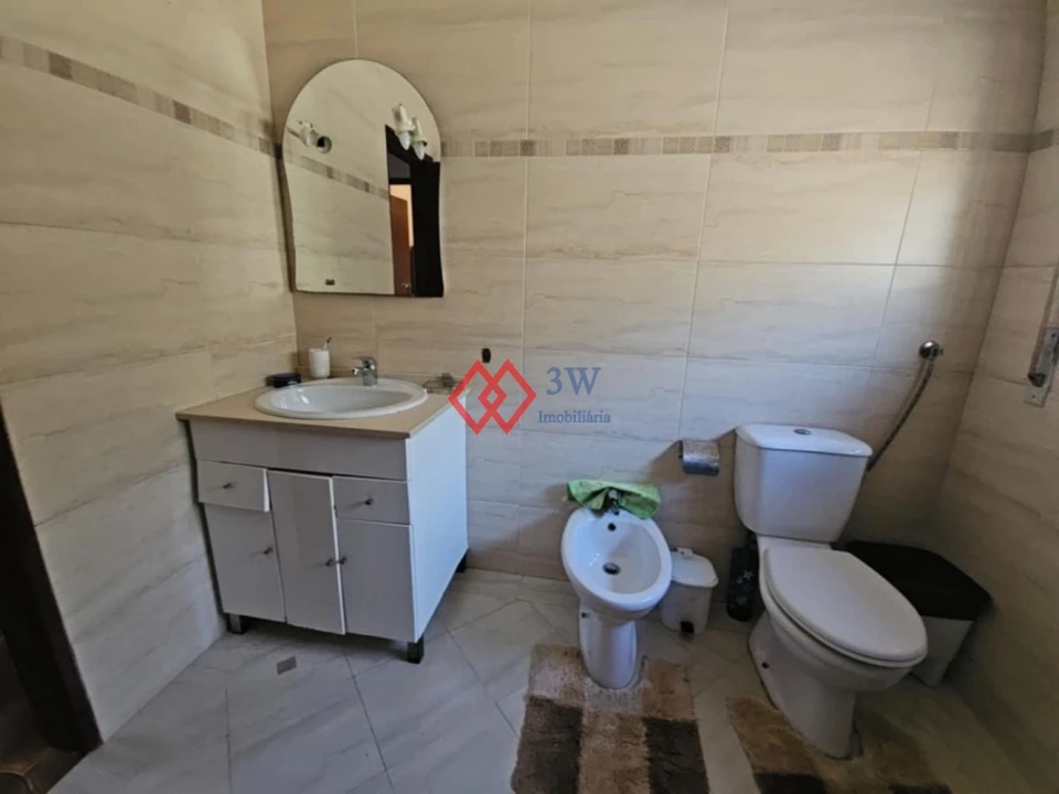 Moradia T4 para Venda em Assentiz Foto 21