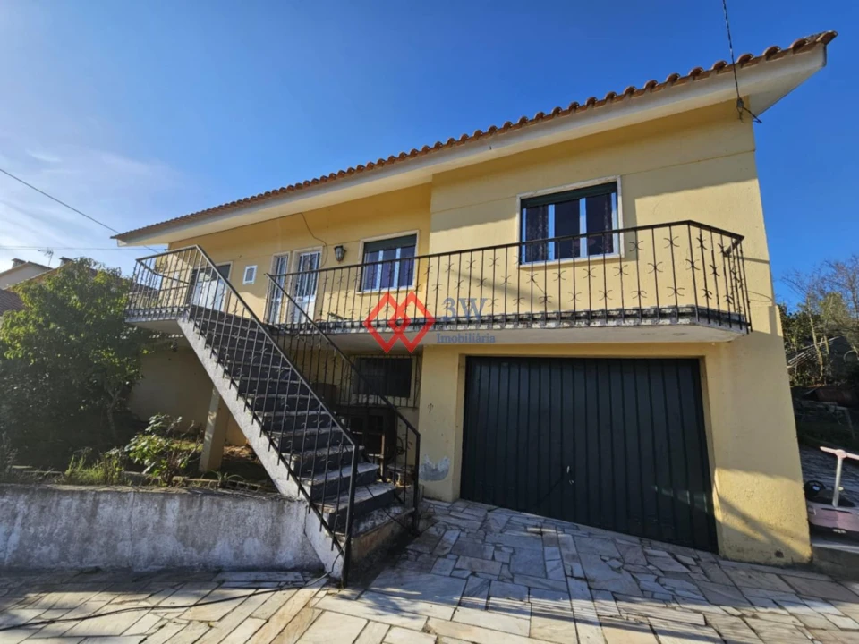 Moradia T4 para Venda em Assentiz Foto 1