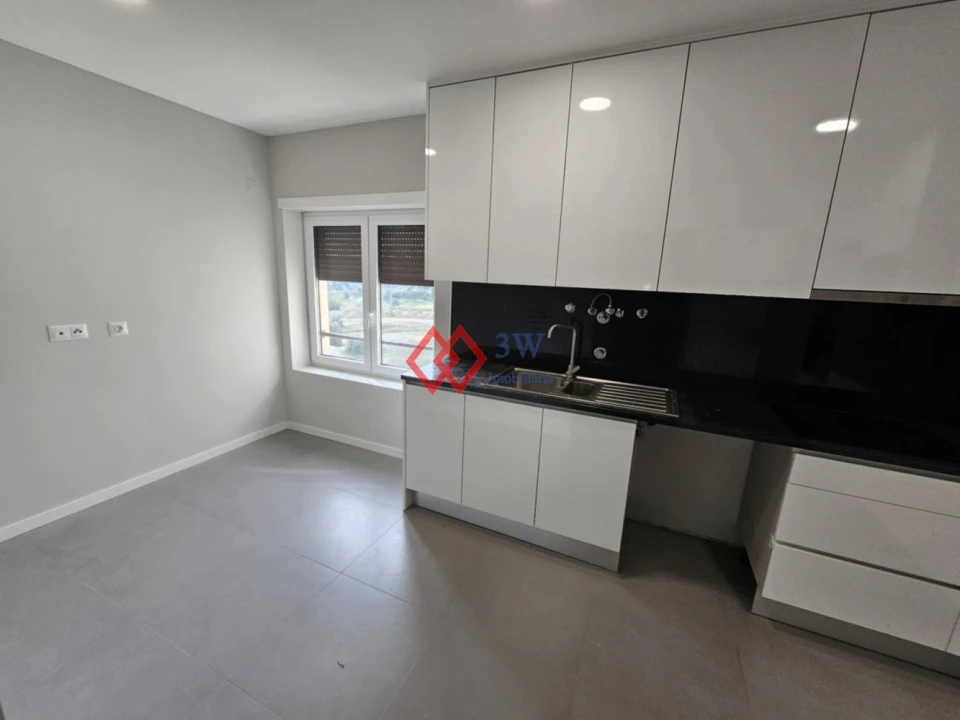 Apartamento T3 para Venda em Torres Novas (Santa Maria, Salvador e Santiago) Foto 2