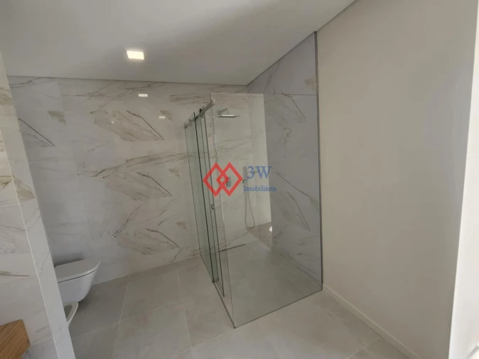 Moradia T4 para Venda em Nossa Sra de Fatima Foto 14