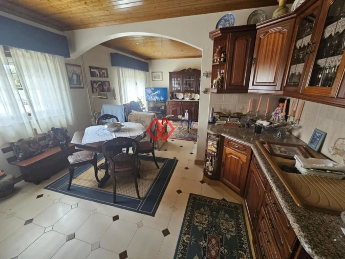 Moradia T5 para Venda em Nossa Sra de Fatima Foto 2