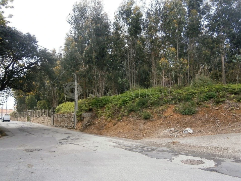 Terreno para Venda em Arcozelo Foto 7