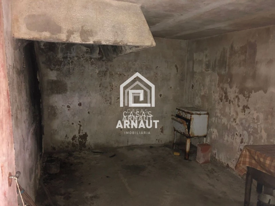 Moradia T2 para Venda em Maçãs de D. Maria Foto 3