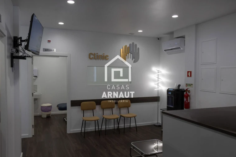 Loja para Venda em Meirinhas Foto 2