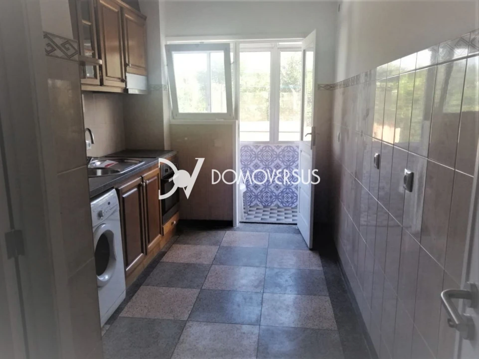 Apartamento T2 para Venda em Oliveira do Douro Foto 1