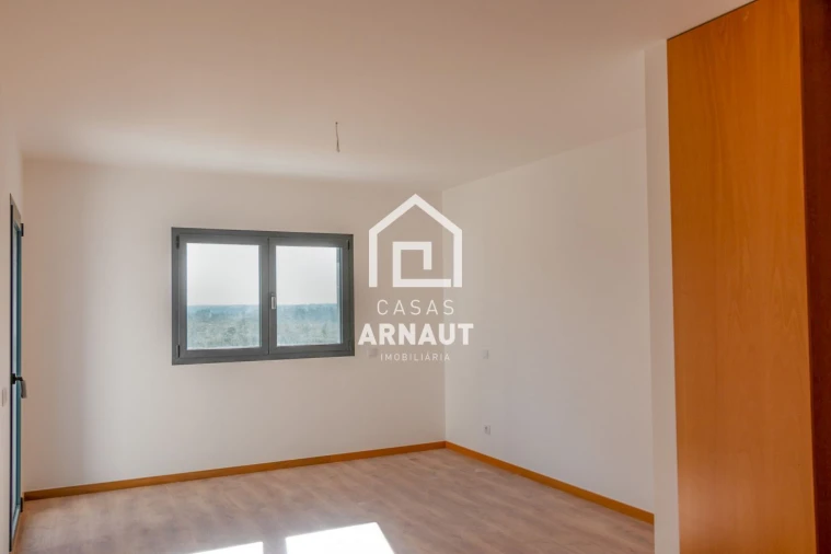 Moradia T4 para Venda em Pombal Foto 30