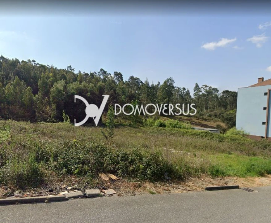 Terreno para Venda em Alfena Foto 1