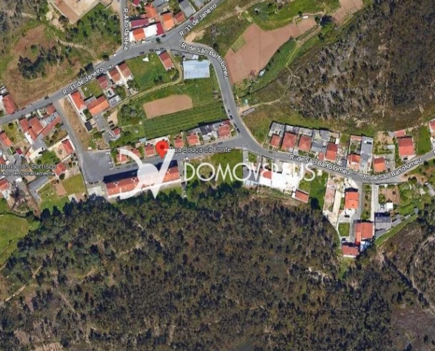 Terreno para Venda em Alfena Foto 2