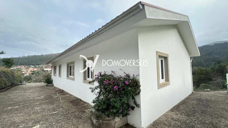 Quinta T3 para Venda em Portela Foto 17