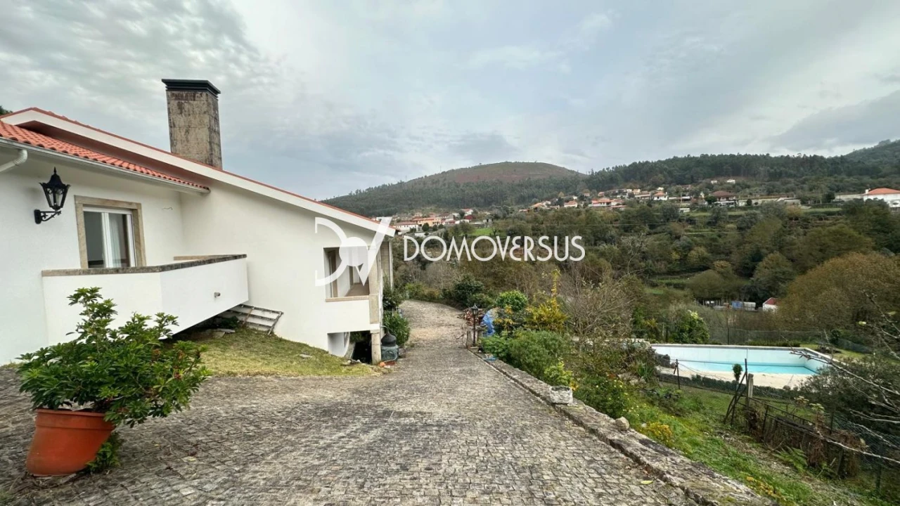 Quinta T3 para Venda em Portela Foto 19