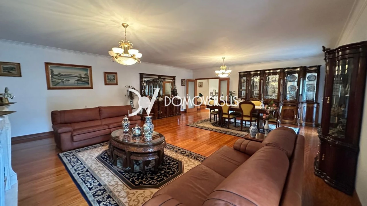 Quinta T3 para Venda em Portela Foto 8