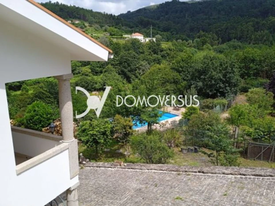 Quinta T3 para Venda em Portela Foto 32