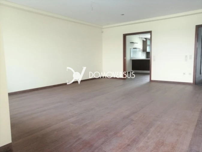 Moradia T4 para Venda em Gulpilhares e Valadares Foto 5