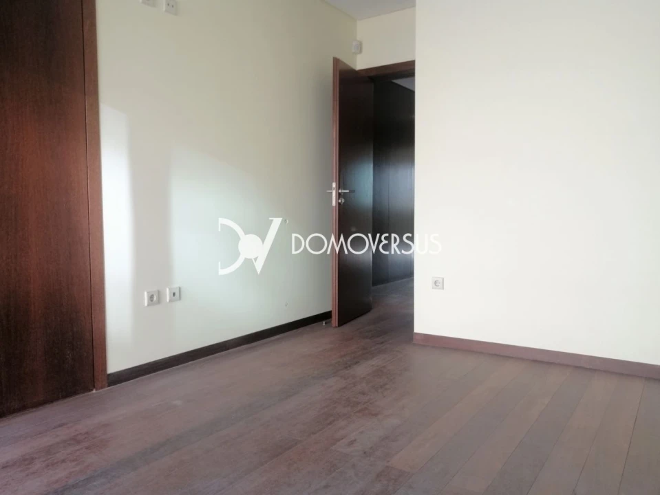 Moradia T4 para Venda em Gulpilhares e Valadares Foto 23