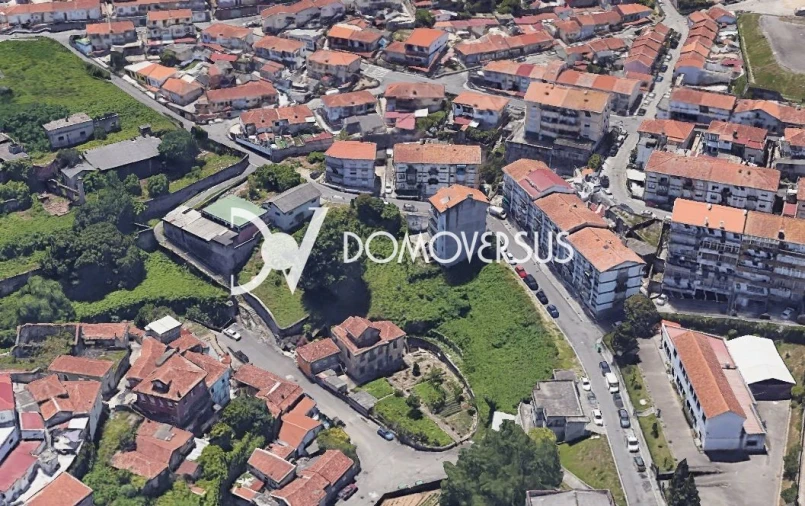 Terreno para Venda em Oliveira do Douro