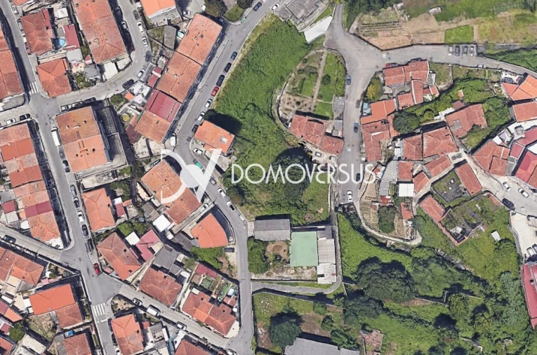 Terreno para Venda em Oliveira do Douro Foto 2