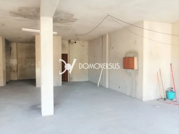 Loja para Venda em Mafamude e Vilar do Paraíso