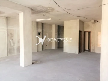 Loja para Venda em Mafamude e Vilar do Paraíso