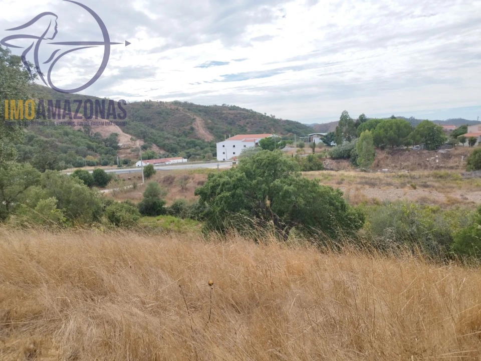Moradia T3 para Venda em São Marcos da Serra Foto 2