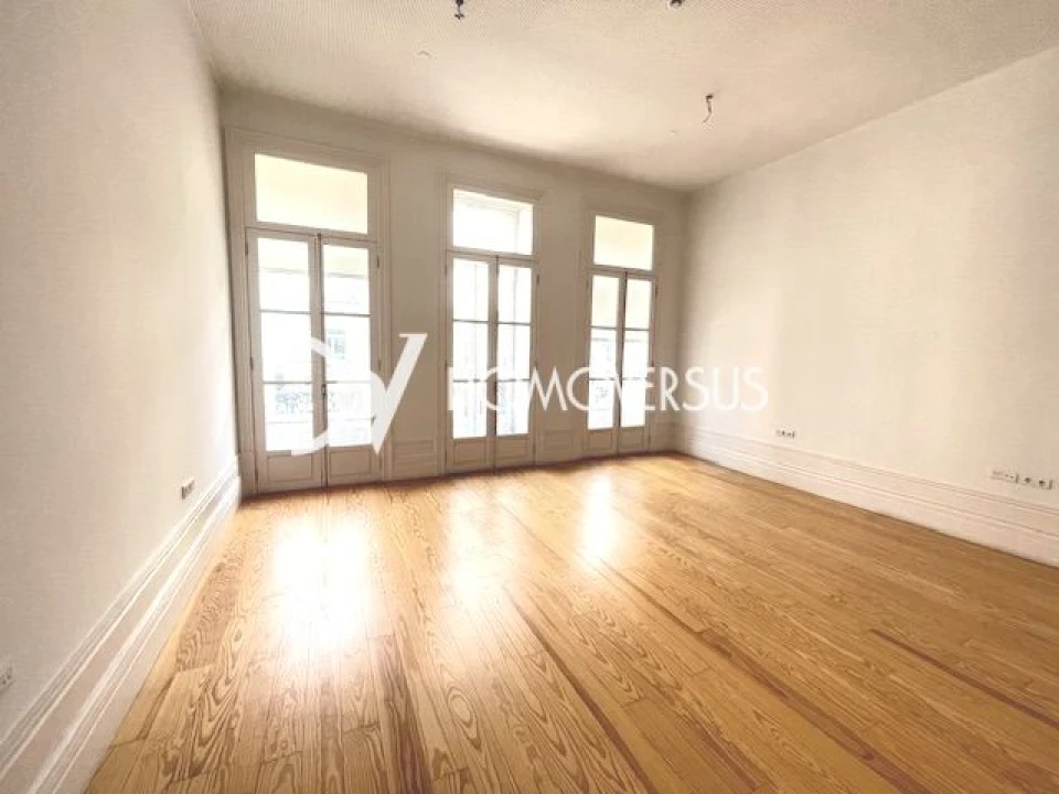 Loja para Arrendamento em Cedofeita, Santo Ildefonso, Sé, Miragaia, São Nicolau e Vitória Foto 5