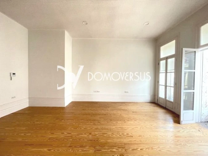 Loja para Arrendamento em Cedofeita, Santo Ildefonso, Sé, Miragaia, São Nicolau e Vitória Foto 6