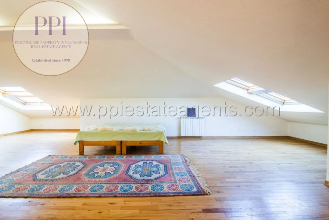 Moradia T4 para Venda em Bensafrim e Barão de São João Foto 23