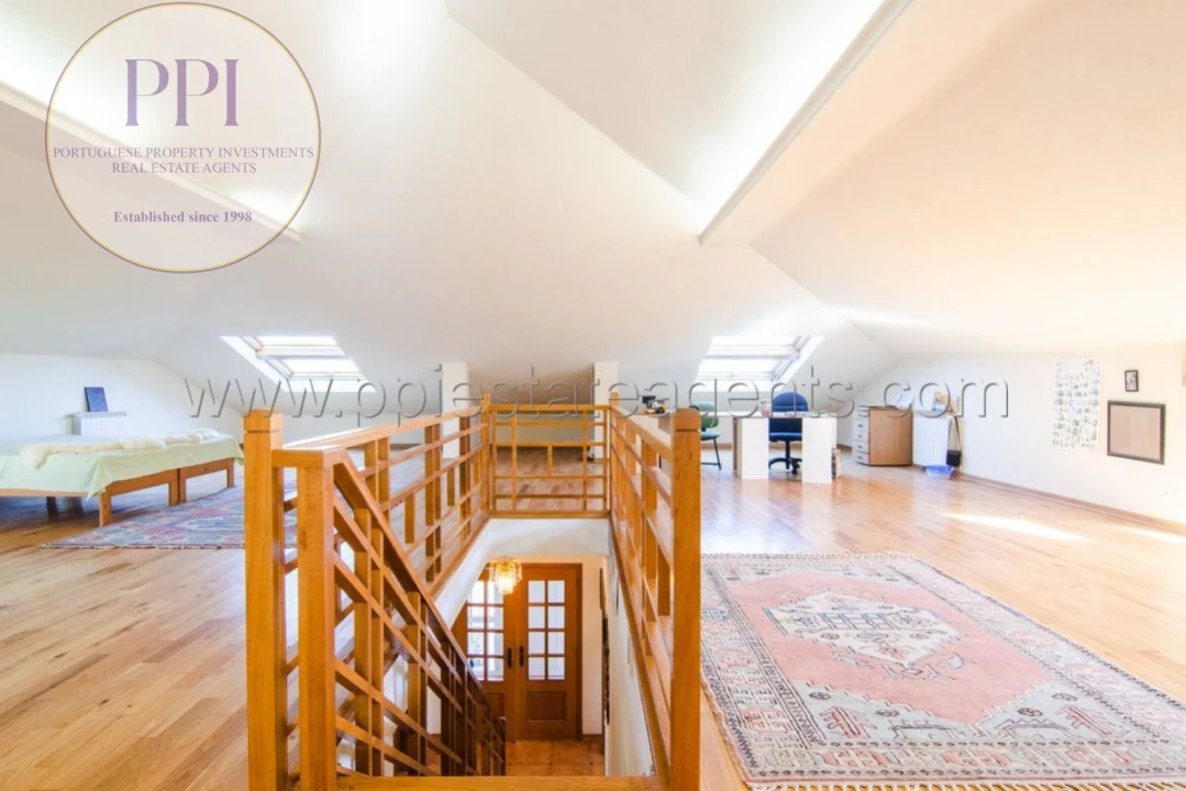 Moradia T4 para Venda em Bensafrim e Barão de São João Foto 36