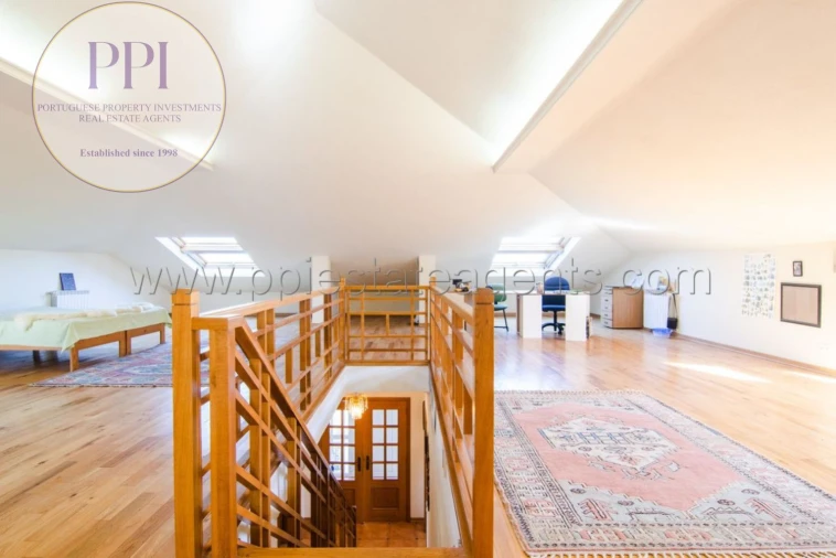 Moradia T4 para Venda em Bensafrim e Barão de São João Foto 36