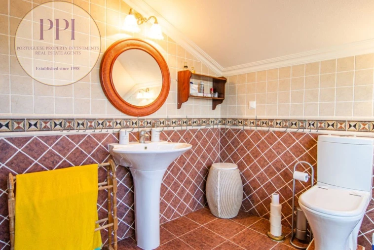 Moradia T4 para Venda em Bensafrim e Barão de São João Foto 38