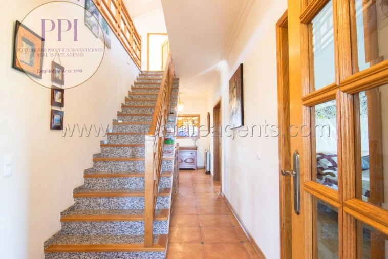 Moradia T4 para Venda em Bensafrim e Barão de São João Foto 16