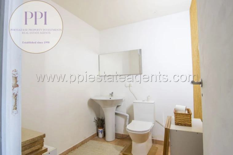 Moradia T4 para Venda em Bensafrim e Barão de São João Foto 30