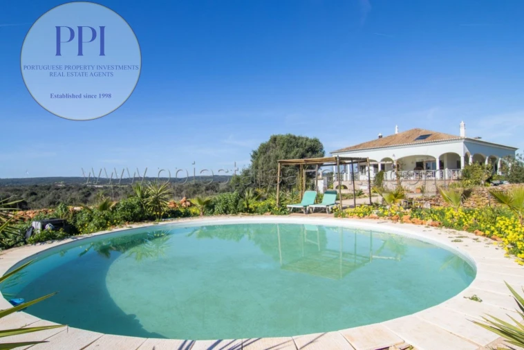 Moradia T4 para Venda em Bensafrim e Barão de São João Foto 6