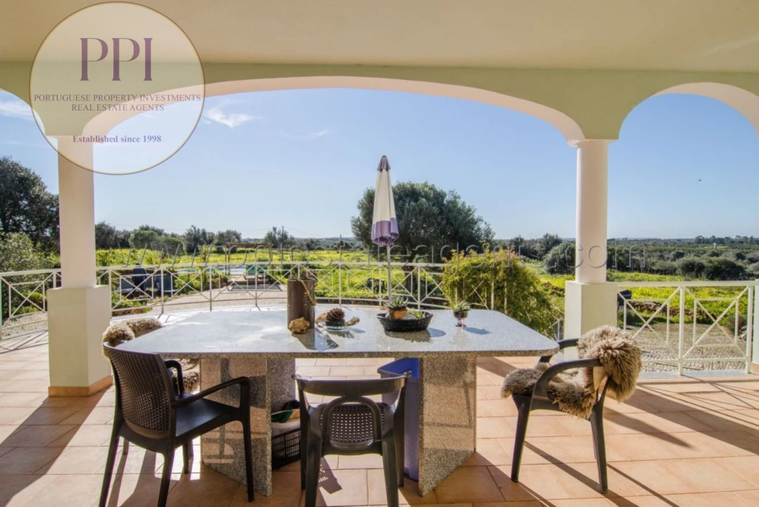 Moradia T4 para Venda em Bensafrim e Barão de São João Foto 8