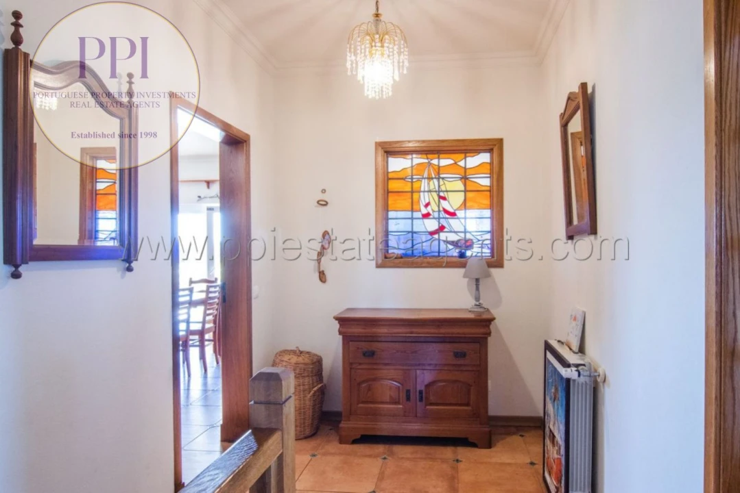 Moradia T4 para Venda em Bensafrim e Barão de São João Foto 18