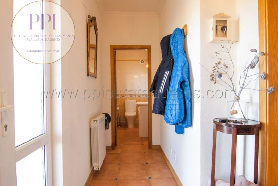 Moradia T4 para Venda em Bensafrim e Barão de São João Foto 27