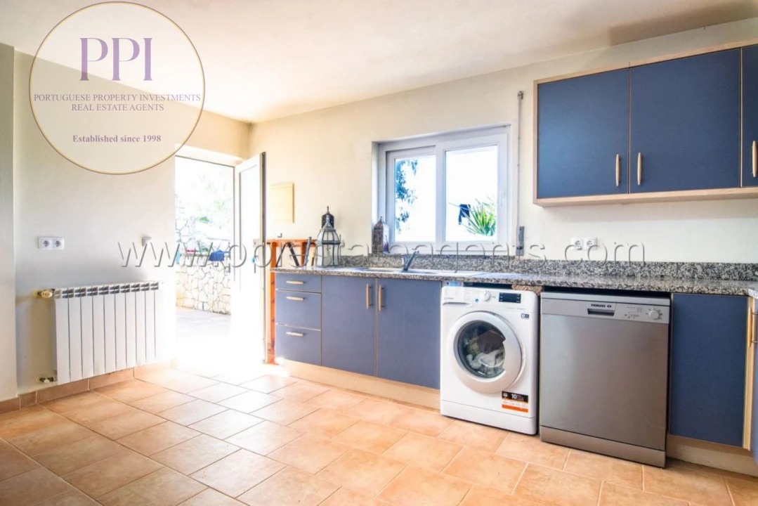 Moradia T4 para Venda em Bensafrim e Barão de São João Foto 43