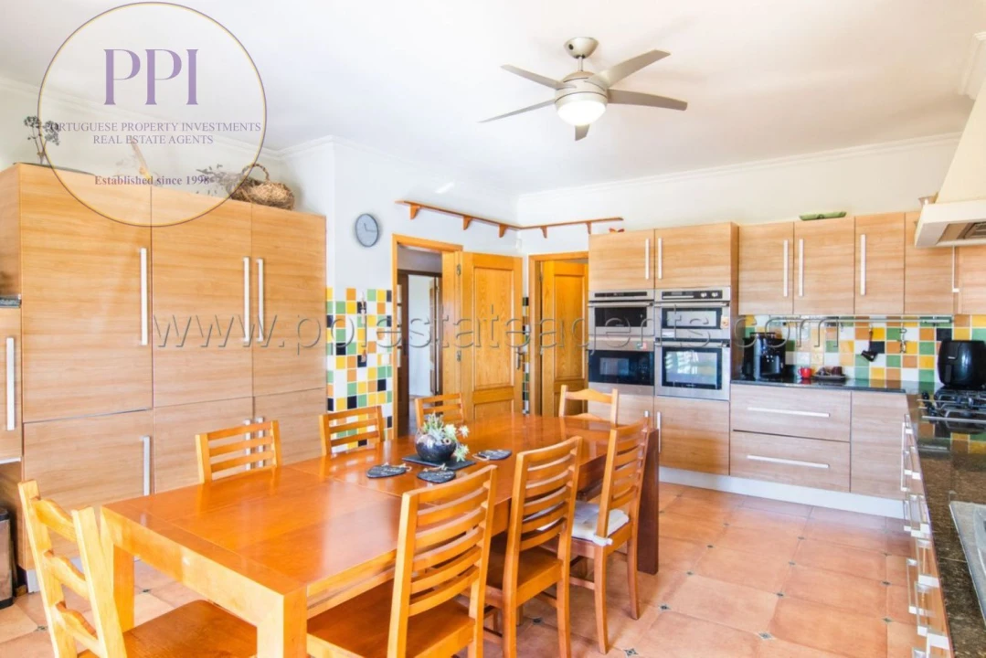 Moradia T4 para Venda em Bensafrim e Barão de São João Foto 15