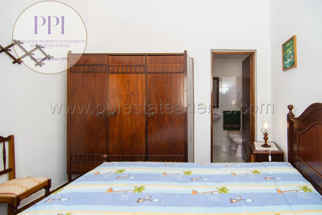 Moradia T1 para Venda em Budens Foto 12