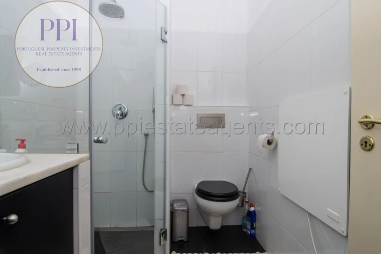 Moradia T3 para Venda em Budens Foto 37