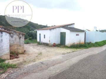 Moradia T1 para Venda em Mexilhoeira Grande