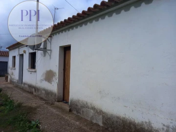 Moradia T1 para Venda em Mexilhoeira Grande