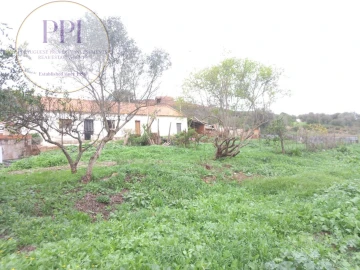 Moradia T1 para Venda em Mexilhoeira Grande